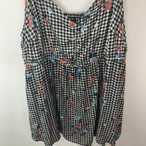 Torrid Womens Floral Gingham Top Size 2 18-20 2X Rayon/Spandex Black/White - Picture 3 of 14
